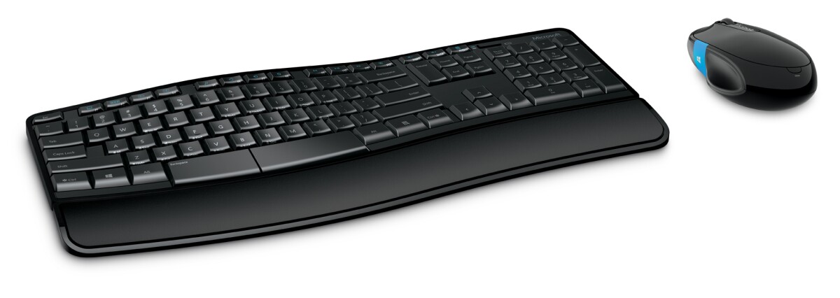 The Microsoft Sculpt Comfort keyboard and mouse