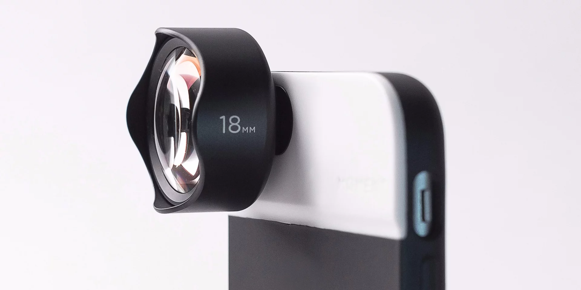 The Wide and Tele Moment lenses cost US$100 each