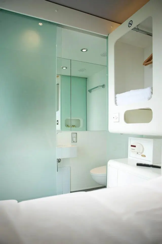 The wet room inside a Snoozeroom suite