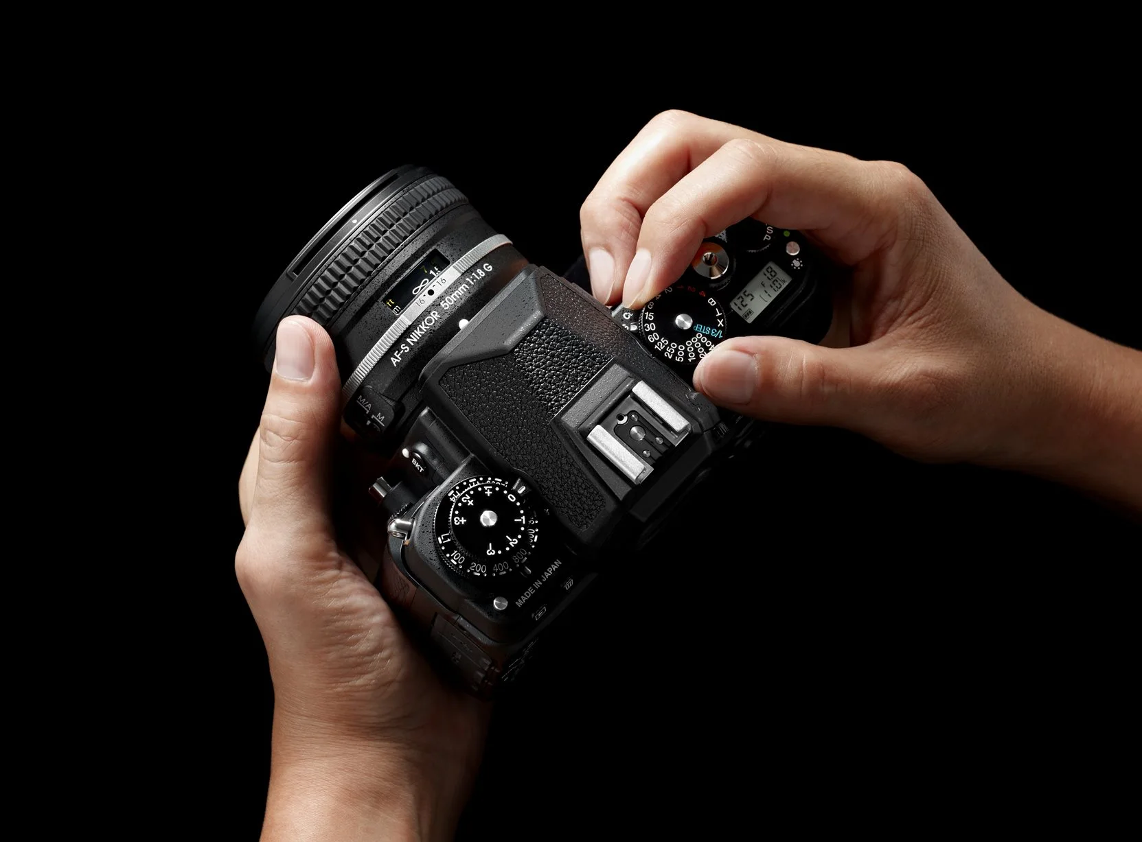 Settings on the Nikon Df with dedicated control dials include shutter speed, ISO, exposure compensation, and shooting mode