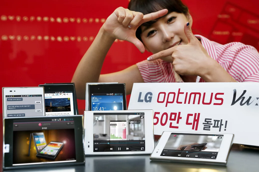 LG says that its not-quite-a-tablet-but-bigger-than-a-smartphone Optimus Vu has been well received in Korea and Japan