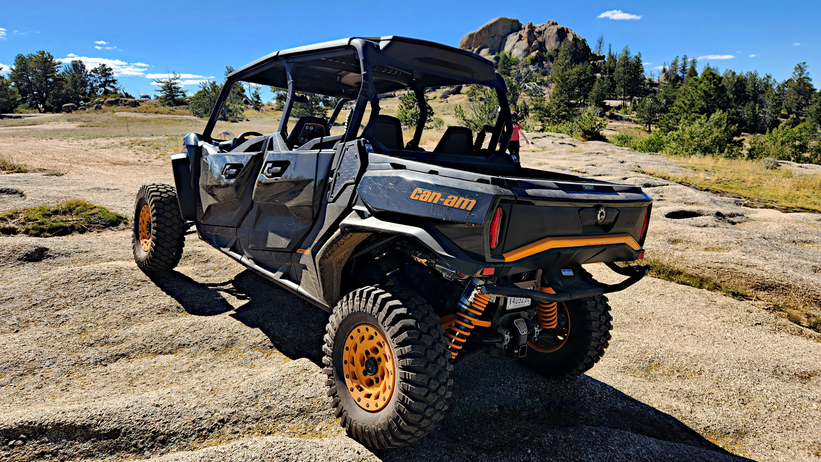 Fourteen inch wheels are standard on the Can-Am Commander Max XT-P with tire sizes ranging from 25 to 30 inches