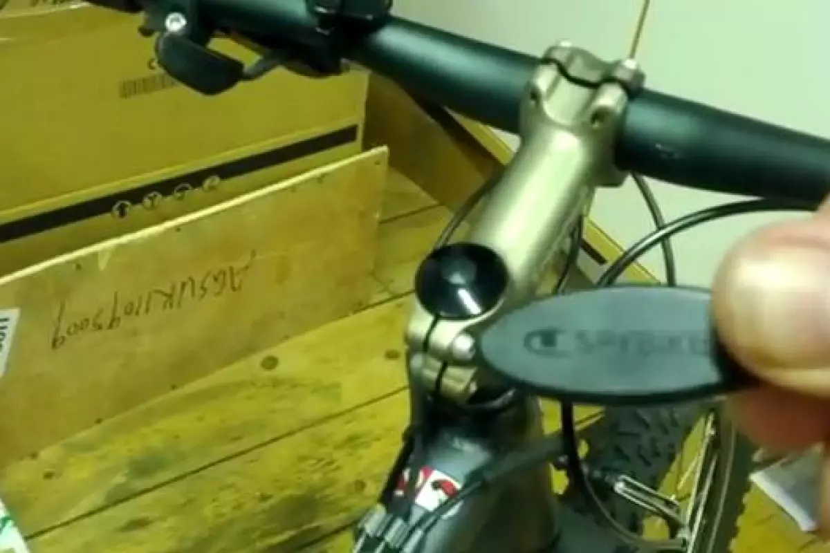 You activate the SpyBike system with an electronic keyring