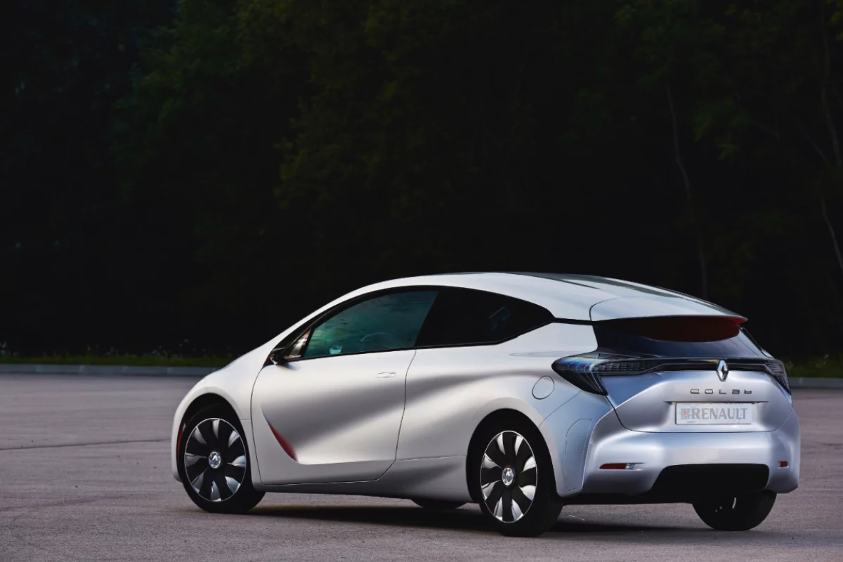 Renault says its all-new EOLAB concept boasts fuel efficiency of 1 L/100km (235 mpg)