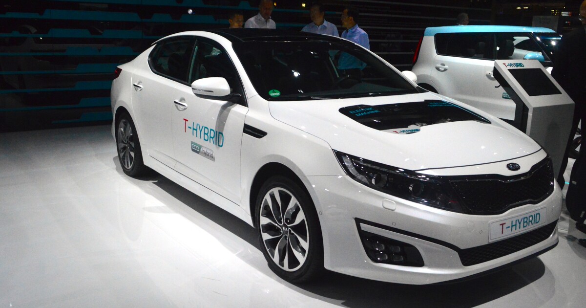 Kia shows electricsupercharged diesel hybrid concept