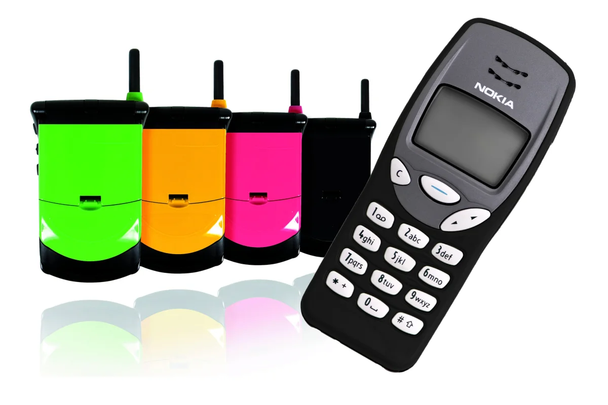 French company Lekki has secured a supply of classic, second-hand mobile phones from the 1990s and has refurbished and revamped them for resale