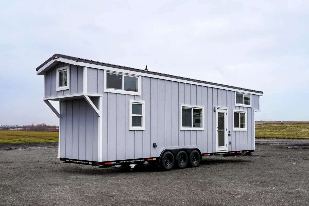 The Loft Ruby Edition has a length of 34 ft (10.36 m) but is cleverly designed to sleep up to six people in comfort