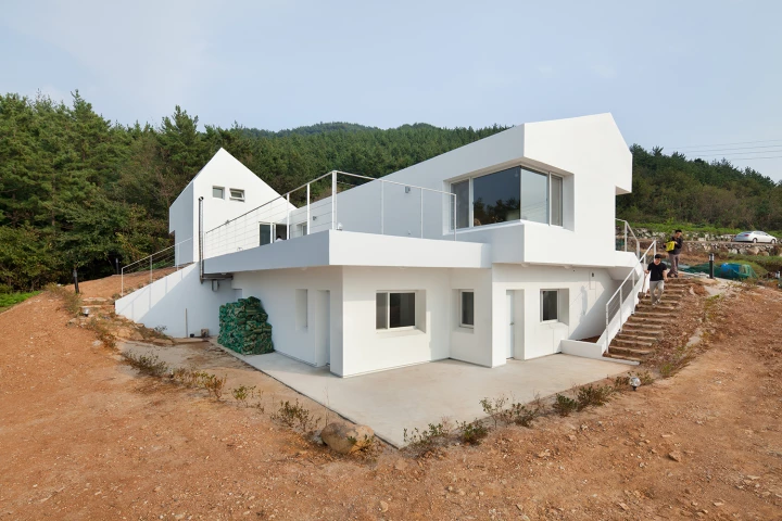 Lifethings-designed Sosoljip net-zero house (Photo: Kyungsub Shin)