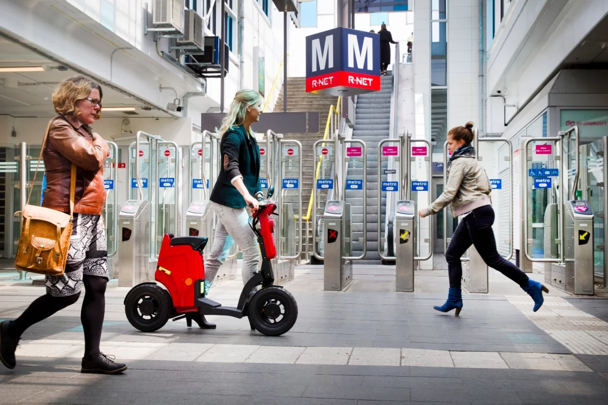 The Gigi folding electric scooter