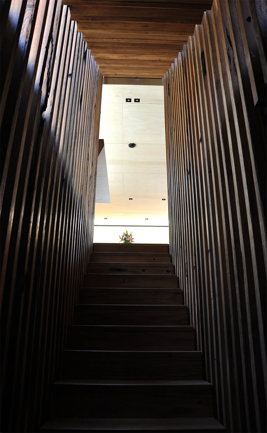 Beach Ave home by Schulberg Demkiw Architects (Photo: Edoardo Campanale for Gizmag)
