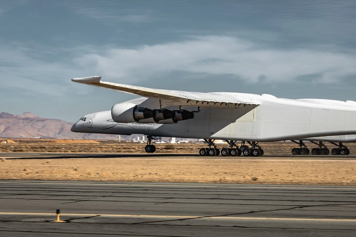 The Stratolaunch does a small wheelie on the runway