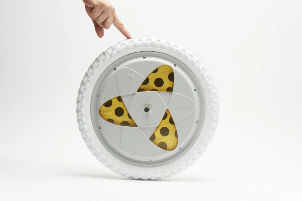 Gyrobike Europe also sells both sizes of the Gyrowheel training wheel