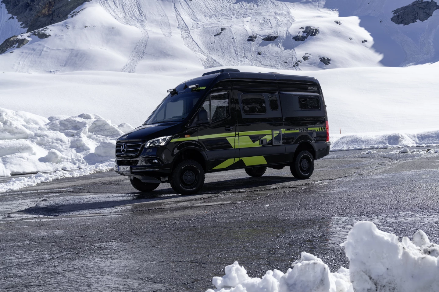 Hymer steps up its 4x4 game with the new CrossOver editions