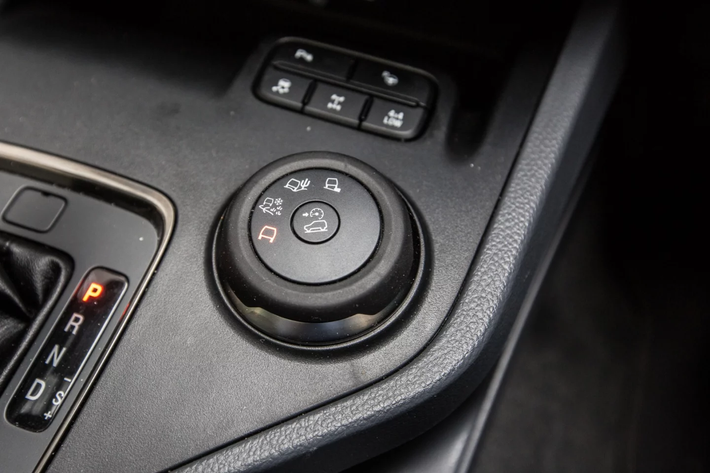 Driving modes are available at the twist of a dialk