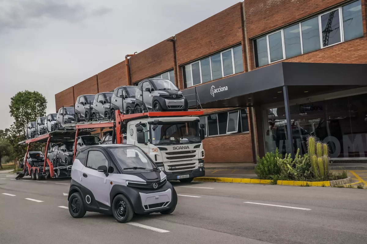 The first L7e S04 electric nanocars have rolled off the production line at Silence's new facility in Barcelona's Zona Franca