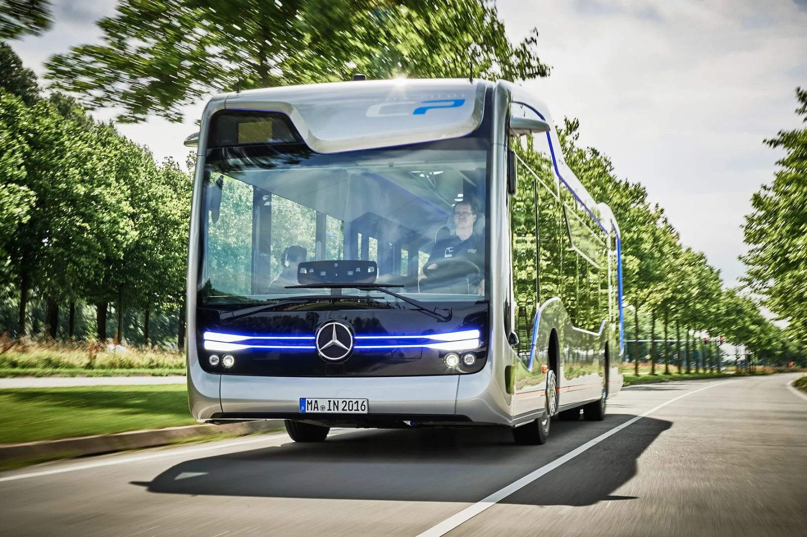CityPilot gives the bus automated lane-keeping, longitudinal guidance, acceleration and braking functionalities