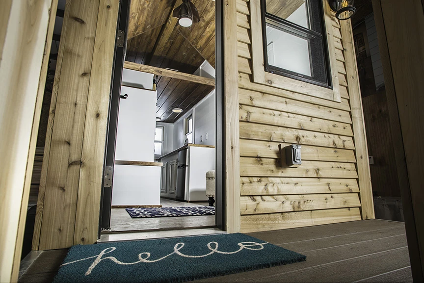 The Roving tiny house comprises a total floorspace of 154 sq ft (14 sq m) and sits on a trailer for easy towing