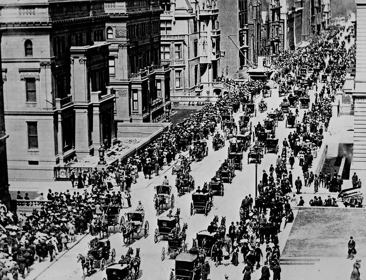 In 1900, a mass market for personal transportation had already existed for thousands of years - the horse drawn carriage. The largest producer of horse-drawn vehicles in the USA was Durant-Dort which was selling over 150,000 carriages a year and already had sophisticated manufacturing operations and a sales channel to America's wealthy. There was life before the motor car, just at a more leisurely pace.