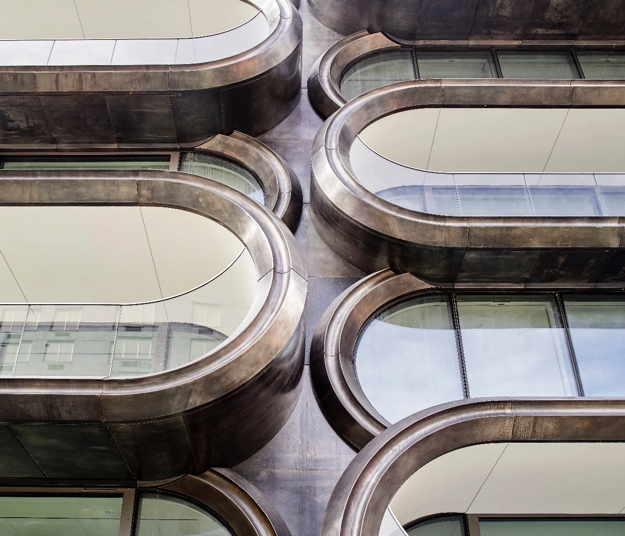 "There is a powerful urban dynamic between the streets of New York and the High Line, a layered civic realm that has developed over generations and in many iterations," says ZHA. "520 West 28th conveys this contextual relationship, applying new ideas and concepts to create the latest evolution of the site’s rich history"