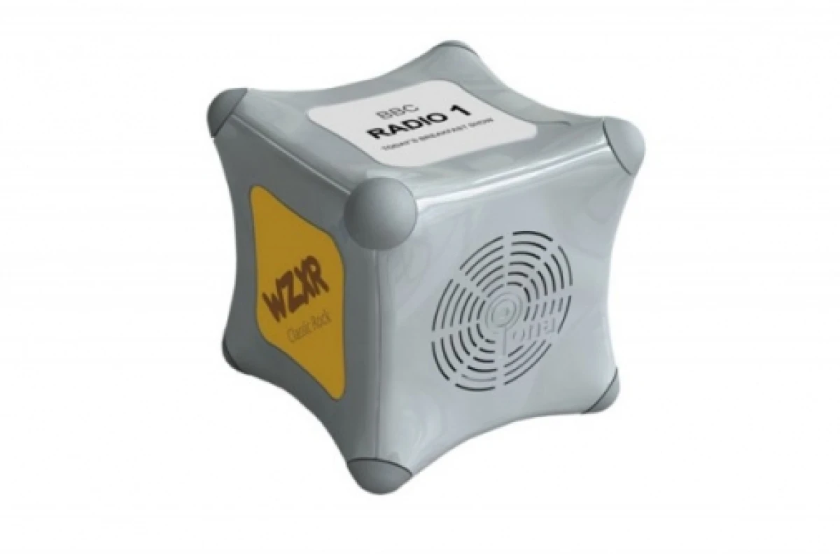 Cambridge Consultants’ Iona Cube Internet radio concept