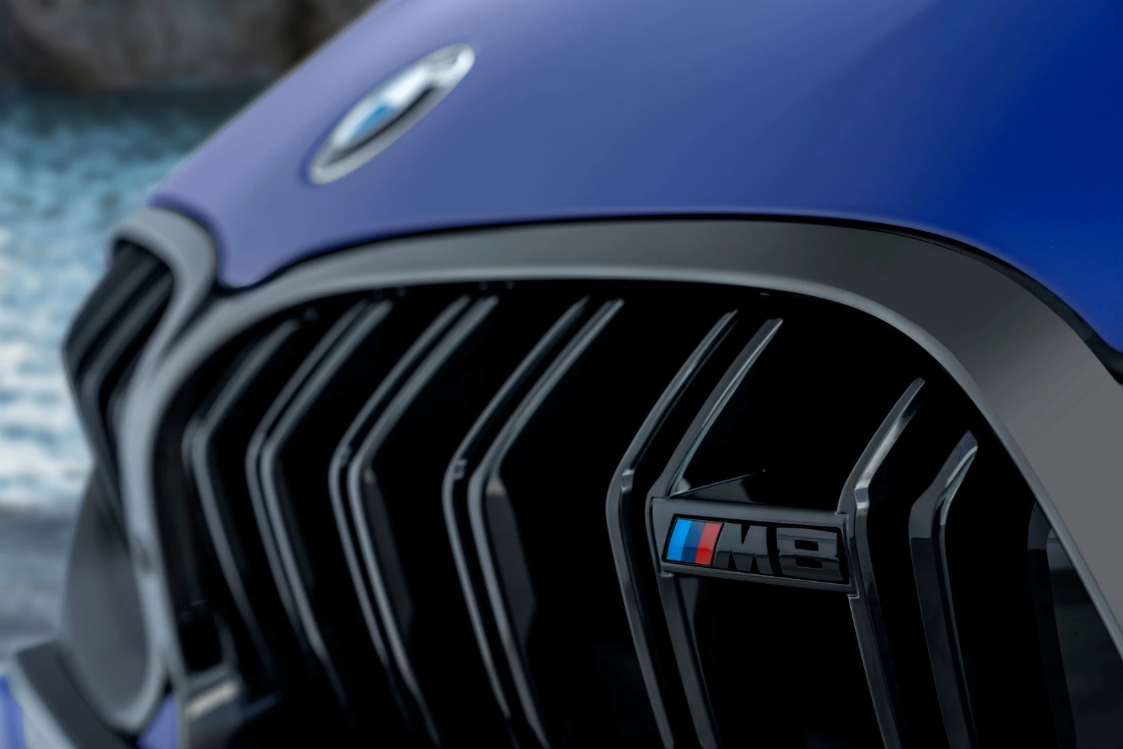 Look at that grille. Just look at it.