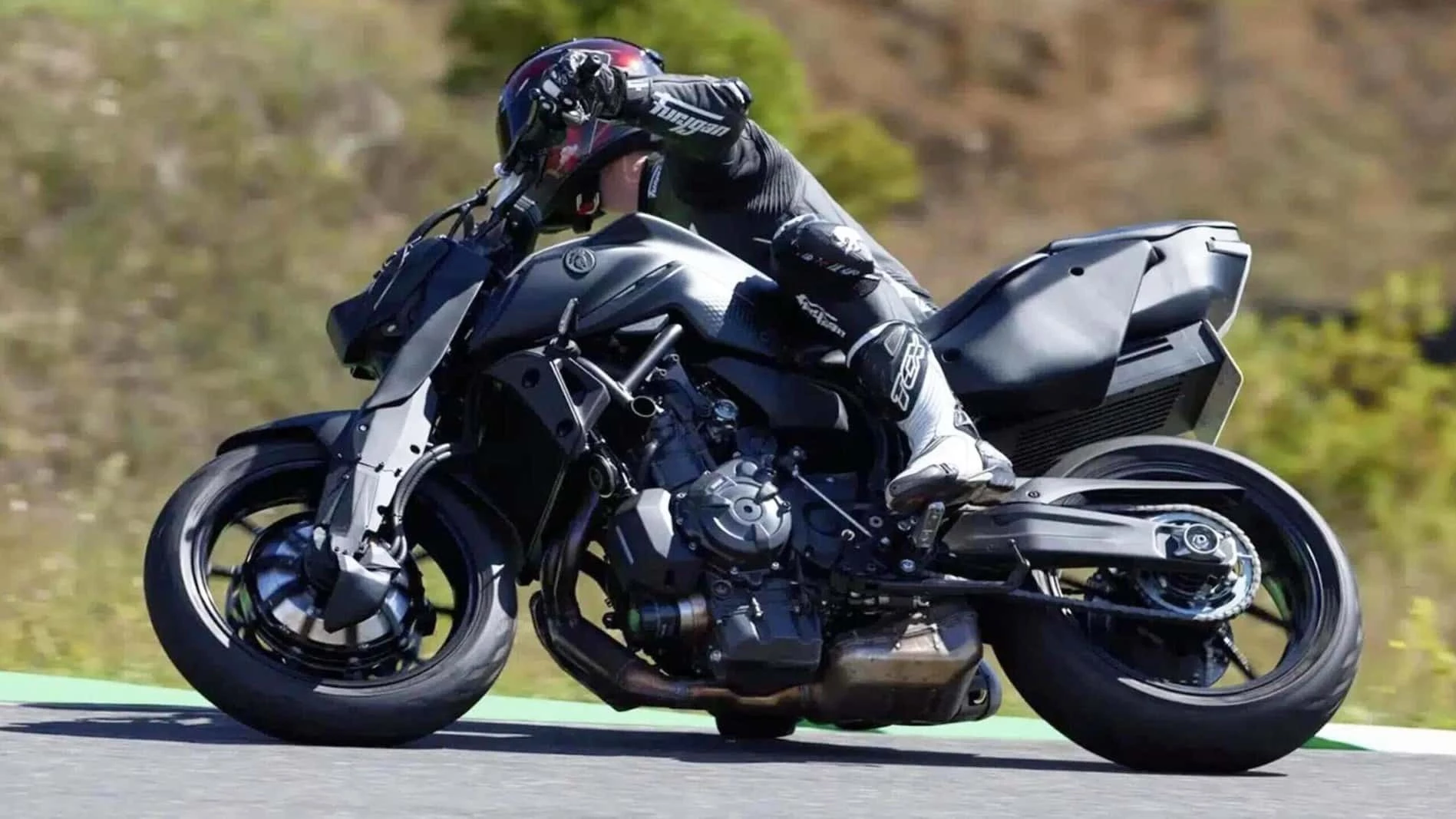 The thing actually rides!