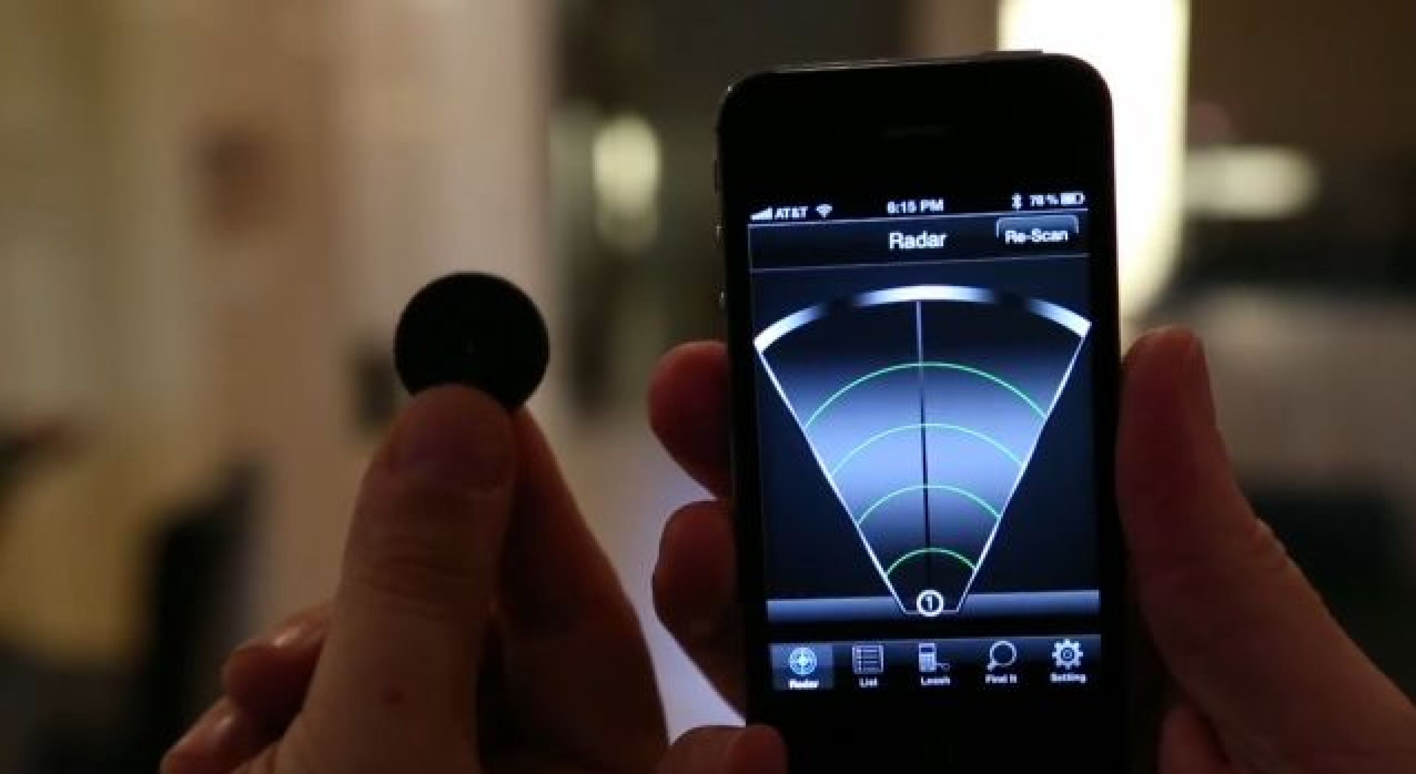 StickNFind system uses your phone and coinlike tags to find lost items