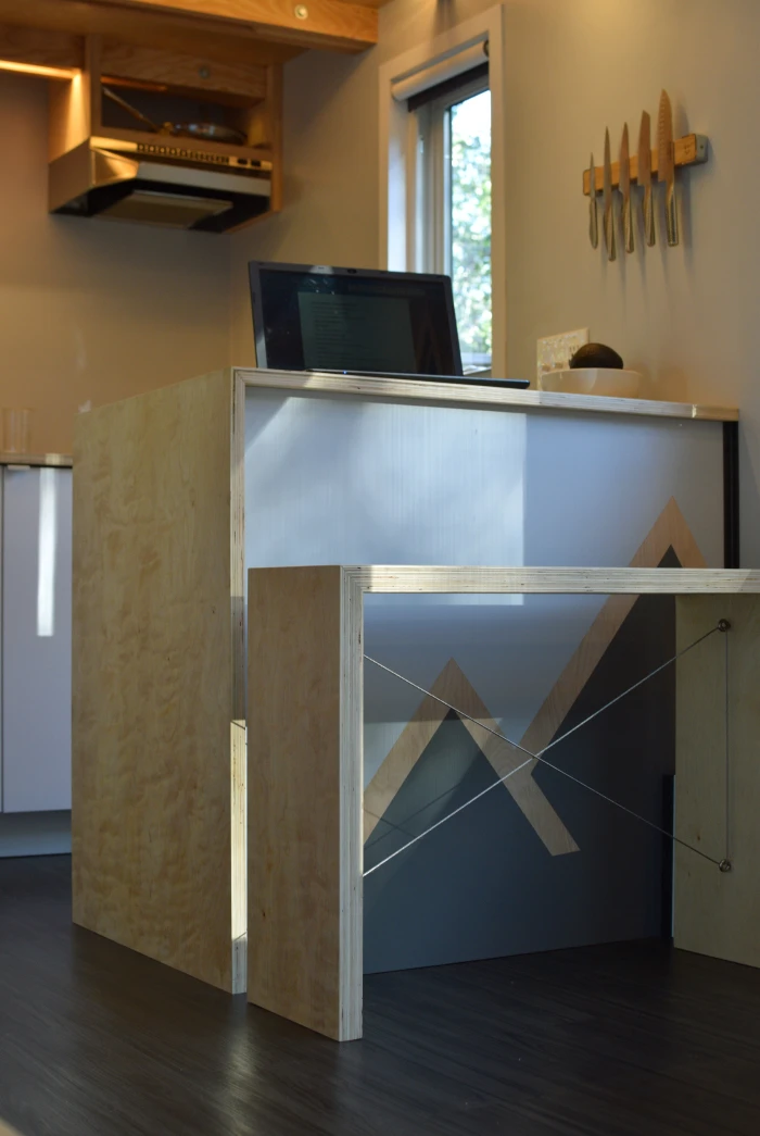 Small work desk