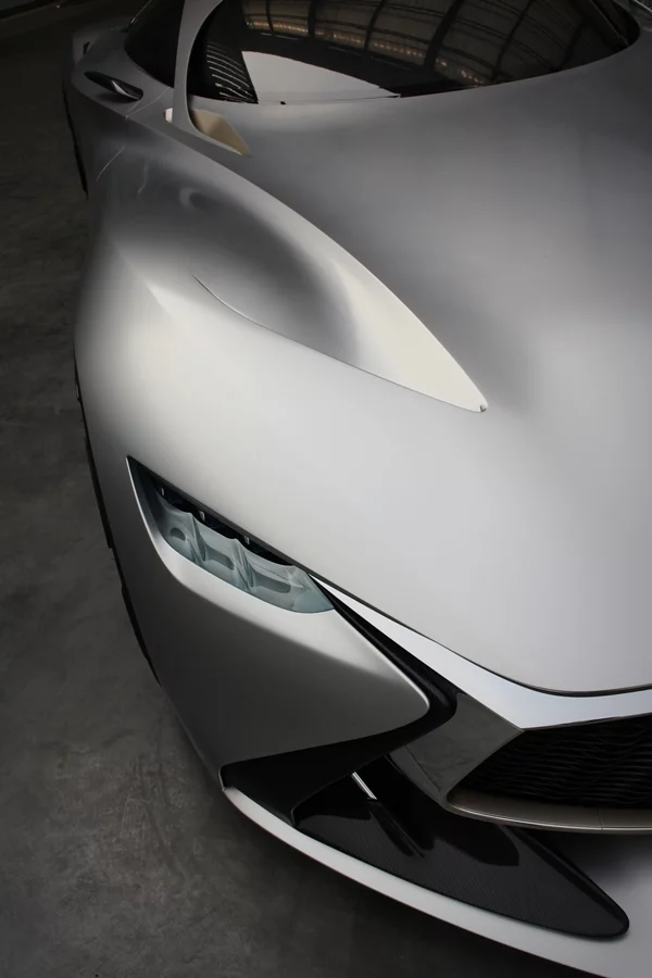The front headlight detail of the Infiniti Vision GT