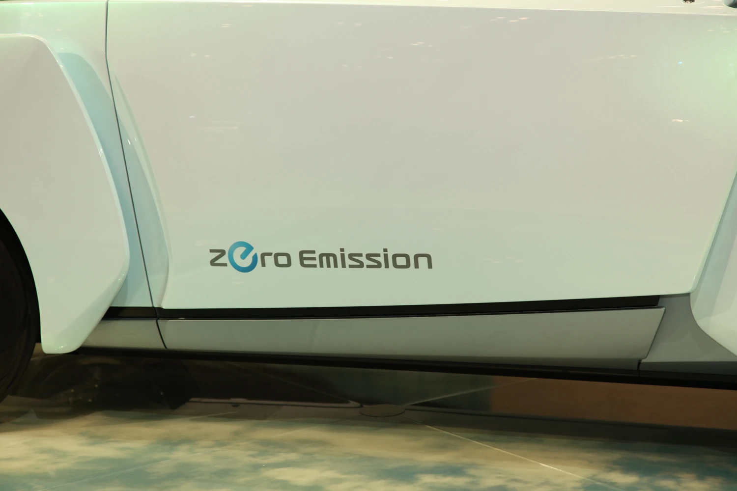Nissan's LandGlider