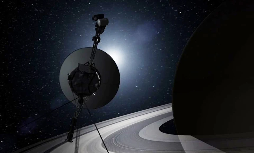Artist's impression of the Voyager 1 spacecraft passing Saturn (Image: NASA)
