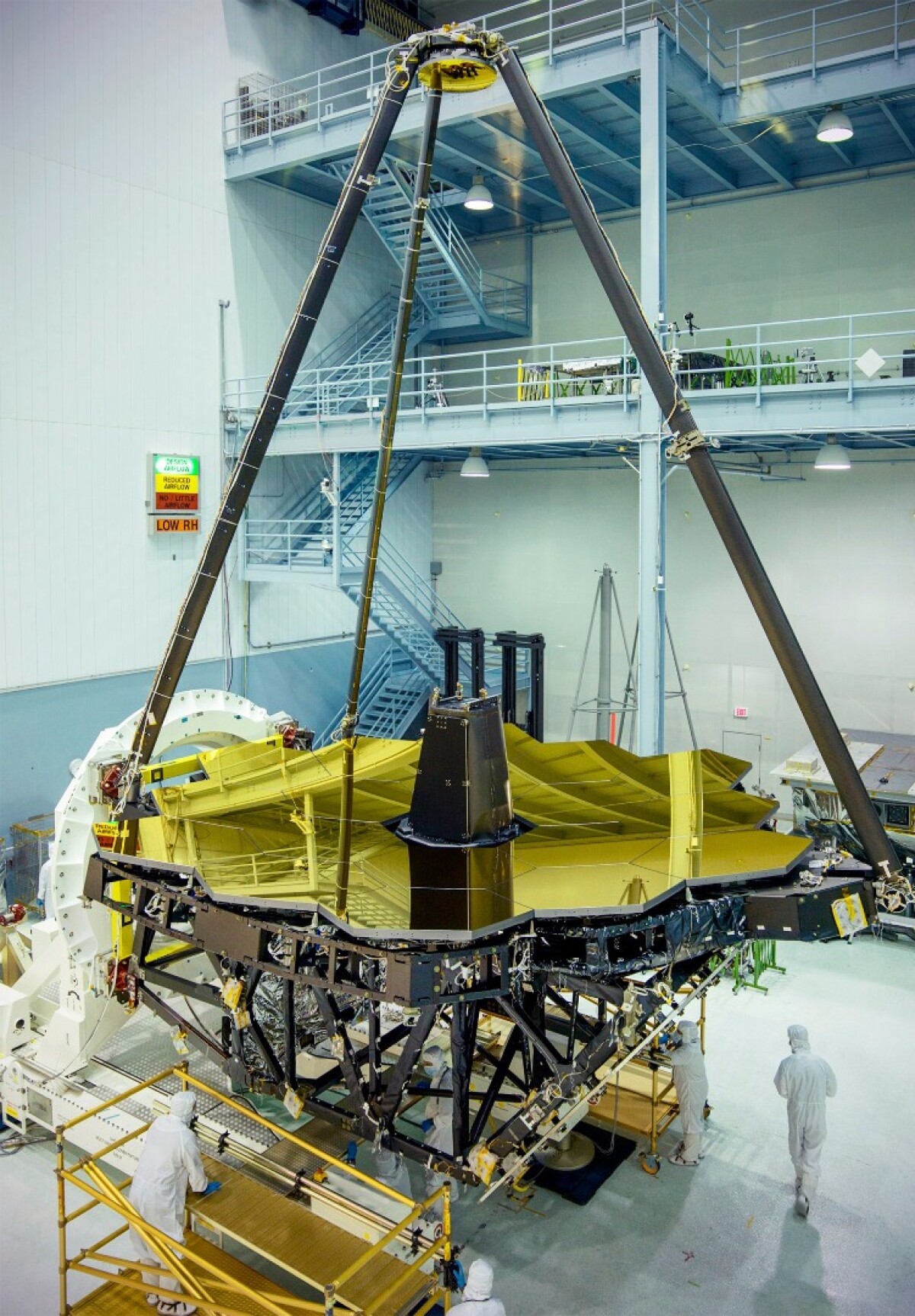 Golden JWST mirror section unveiled in all its glory