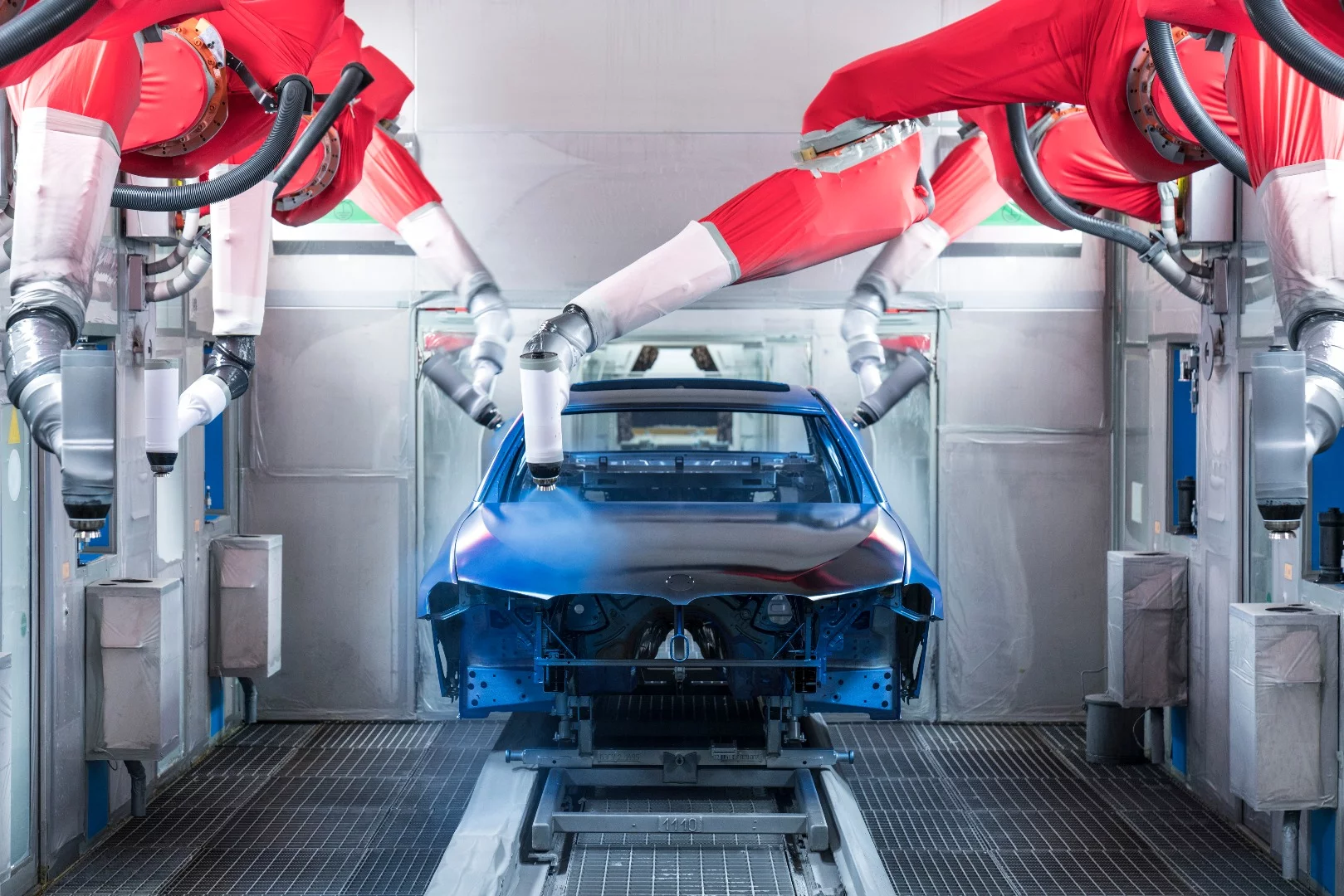 The BMW 5 Series gets its paintjob