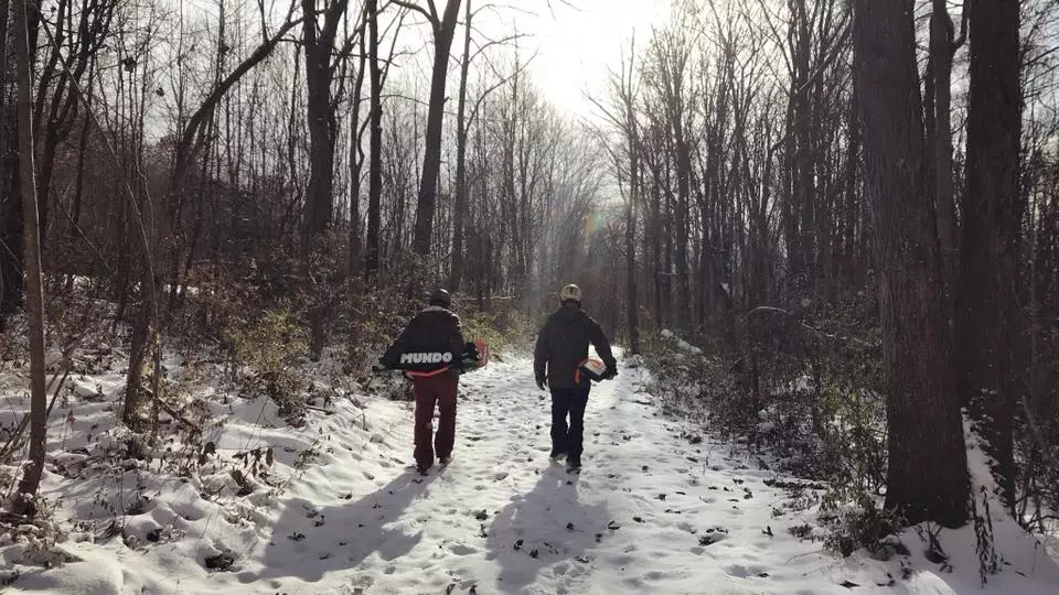 At just 5 lb (2.3 kg), the binding-free Mundo Trailboard weighs around half of a typical snowboard with bindings