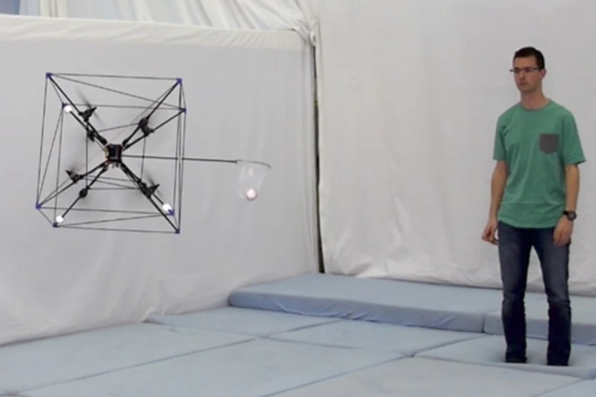The new octocopter design positions the rotors at different angles to allow the drone to independently control its thrust in three dimensions