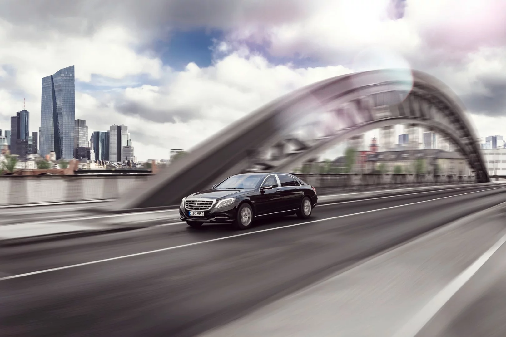 The S 600 Guard has a reinforced base structure integrated into the bodyshell