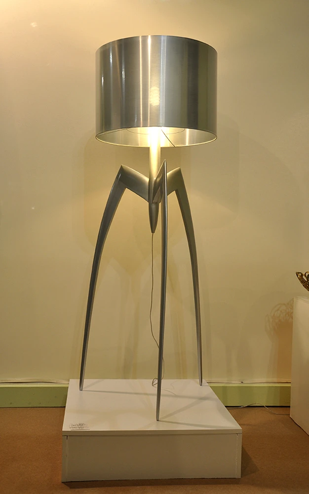 Italian designer Mateo re-invents Philippe Stark's orange juicer into a lamp (Photo: Edoardo Campanale/Gizmag.com)