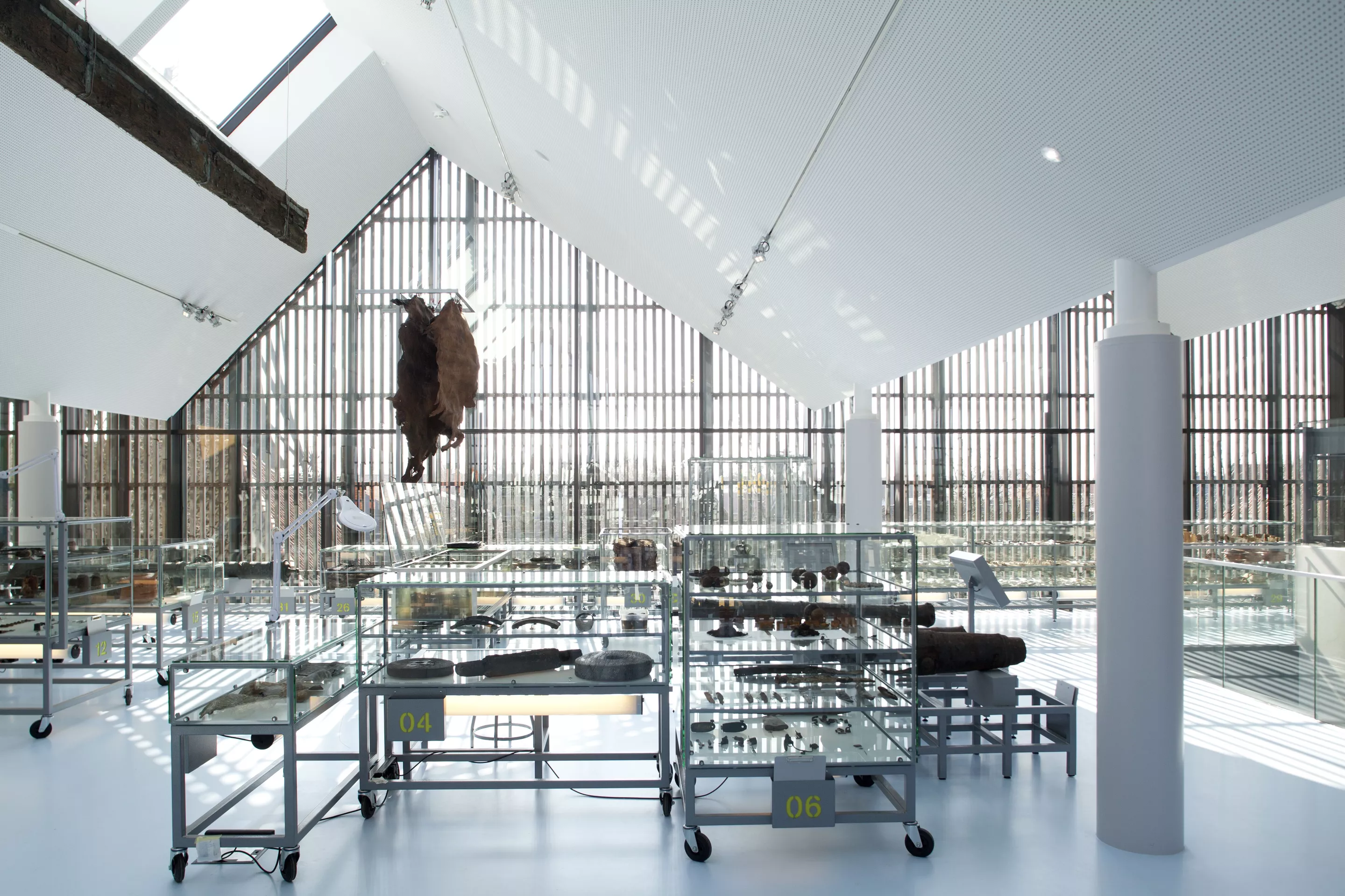 The Kaap Skil Maritime and Beachcombers Museum constructed on the Dutch island of Texel opened to the public on Friday, and it's a how-to of daylight design in architecture (Photo: Mecanoo architecten)