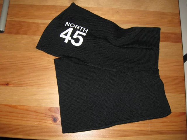 The North45 scarf is made from non-scratchy Merino wool (Photo: Ben Coxworth/Gizmag)