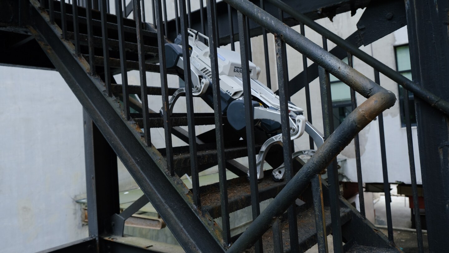 X30 is China’s first industry-grade quadruped robot capable of ascending and descending open riser stairs