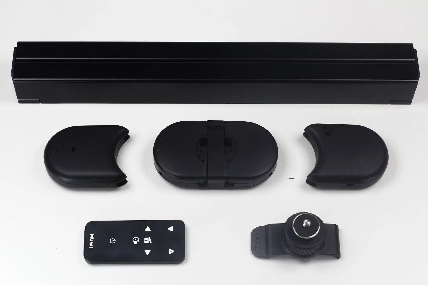 The Muwi kit: track, Flow, Muwi, Flow X