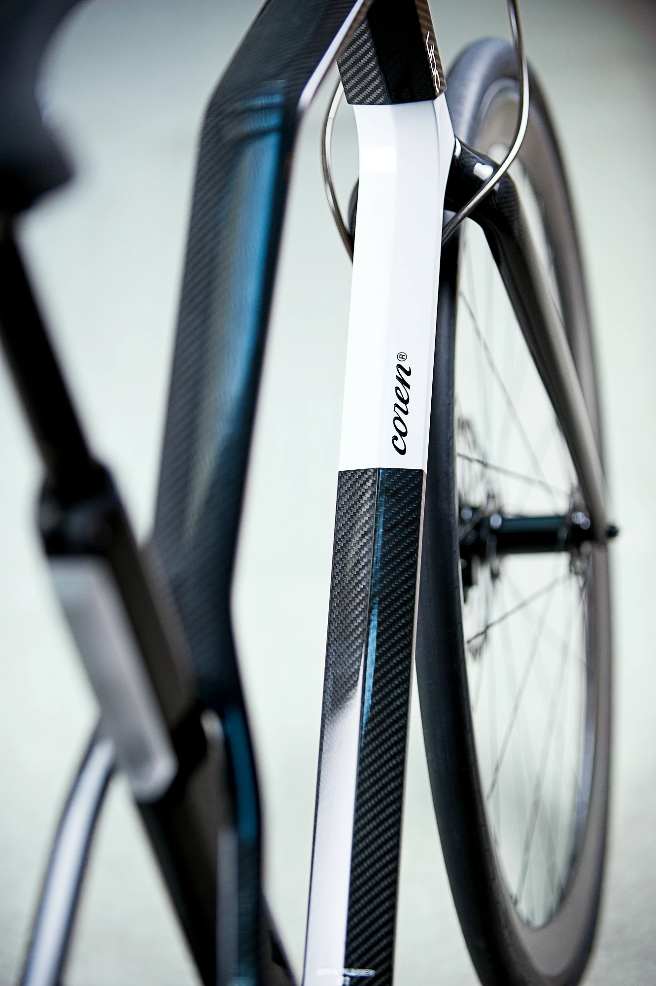 The coren uses ENVE carbon wheels