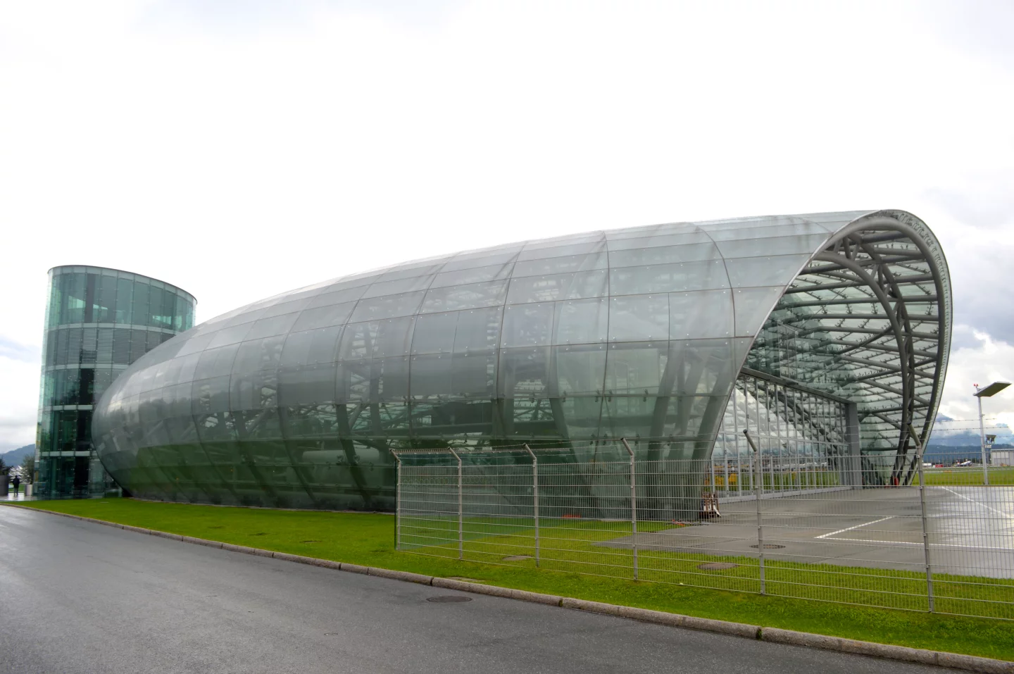 Hangar-7 was designed as visually intriguing, steel-and-glass airplane hangar (Photo: C.C. Weiss/Gizmag)