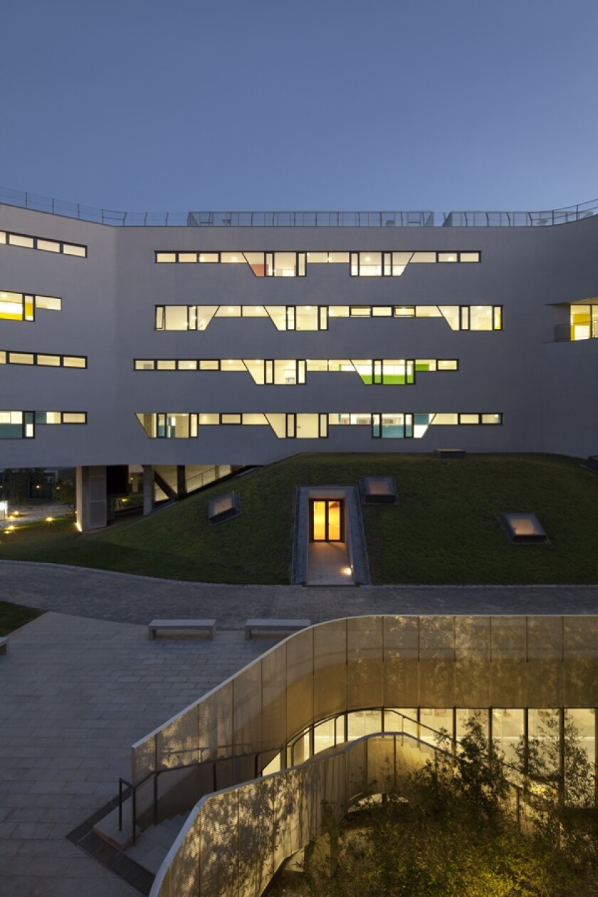 Beijing No.4 High School Fangshan Campus, Open Architecture