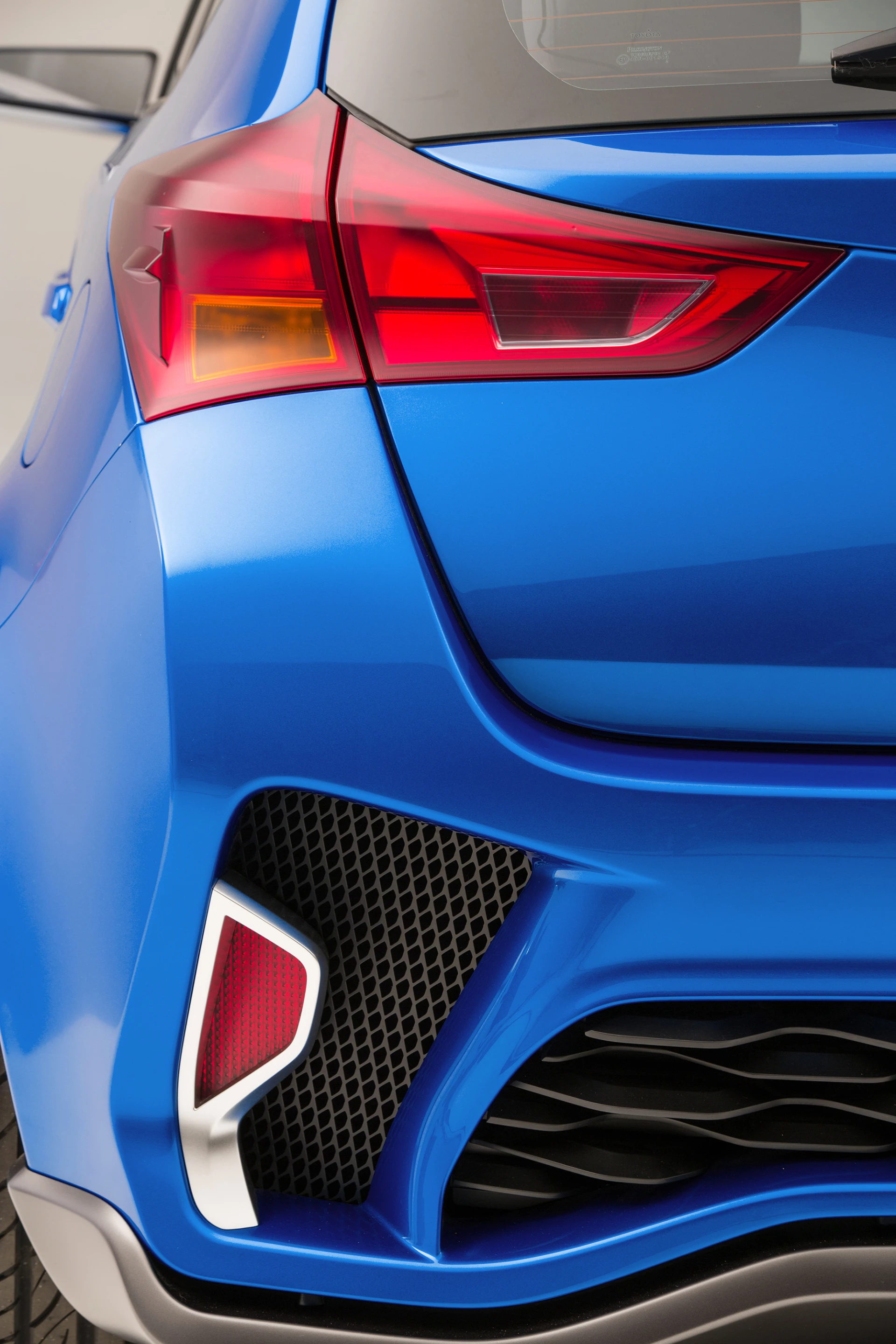 Rear-end details on the iM