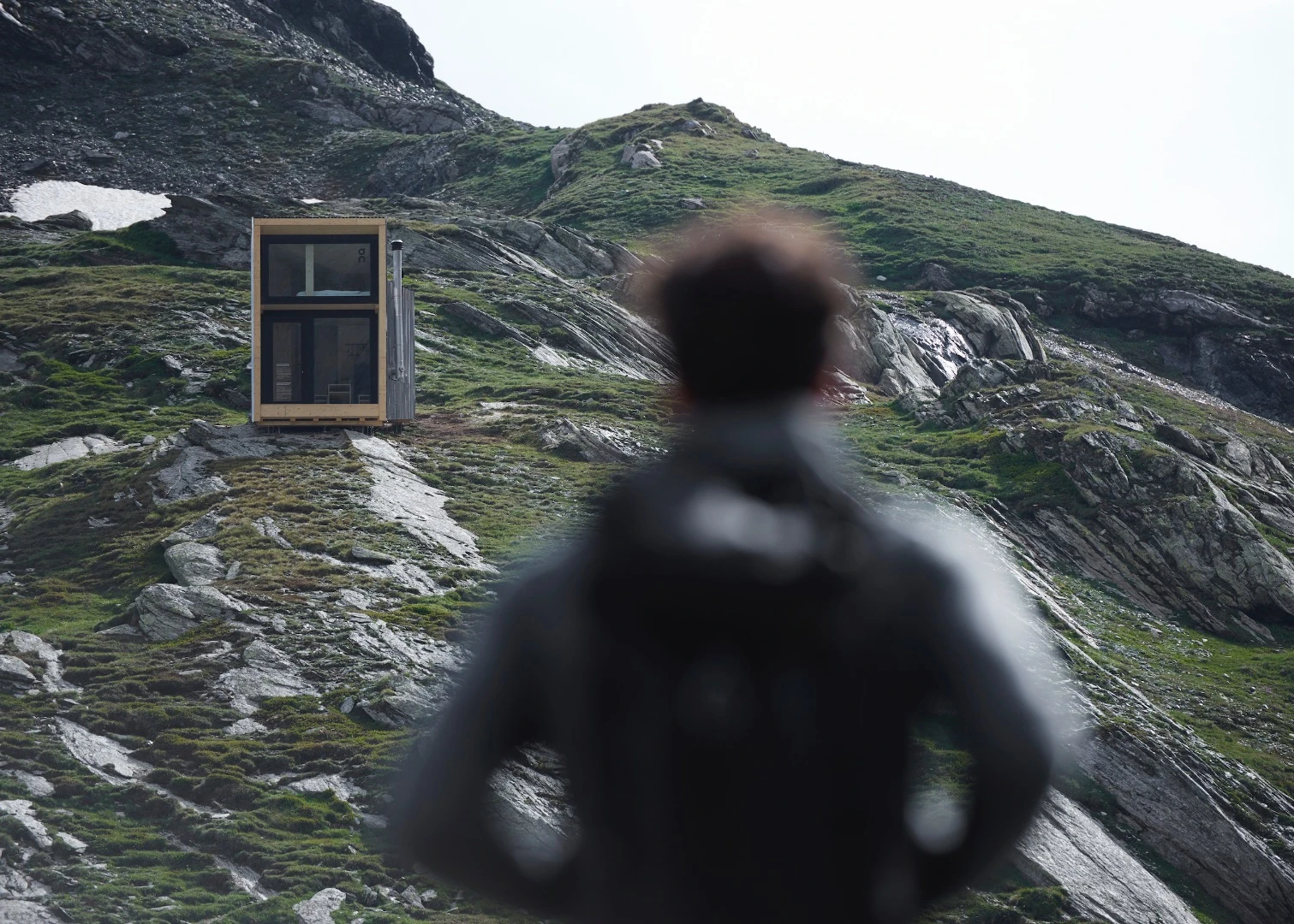 The On Mountain Hut is situated high up in the Swiss Alps, between the Piz Lunghin mountain and the Lunghin Pass at an elevation of 2,485 m (8,152 ft)
