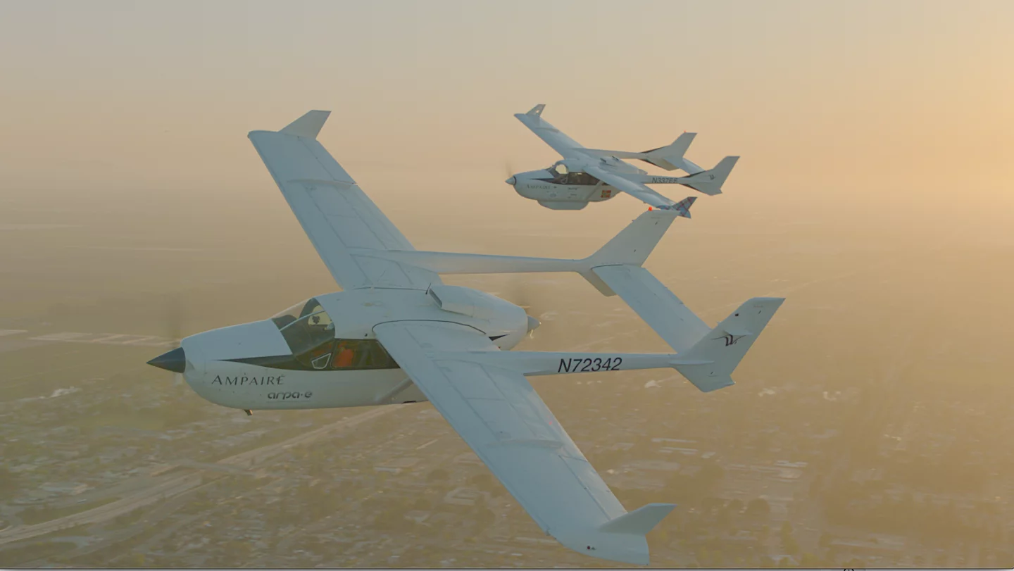 The next-gen Eel will run a parallel-series hybrid system that'll allow the gasoline engine to charge up the battery during flight