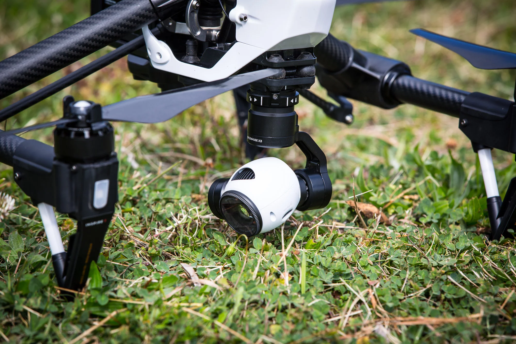 DJI Inspire 1: 20mm equivalent rectilinear lens delivers sharp vision and very little distortion (Photo: Noel McKeegan/Gizmag.com)