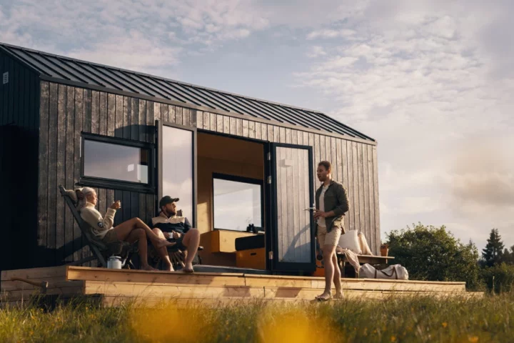 Norwegian architectural studio Norske Mikrohus has recently launched its latest model named Rast