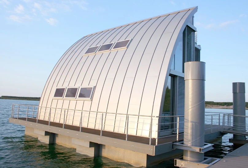 The base-structure rests on top of an "unsinkable" pontoon, which forms the base of the home